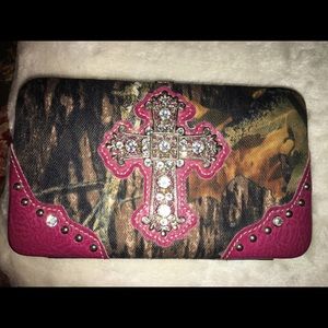 NWOT Country Road Wallet